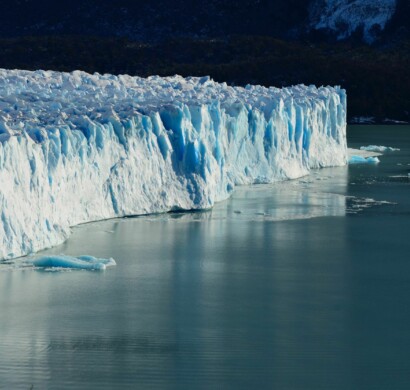 Iceberg melting